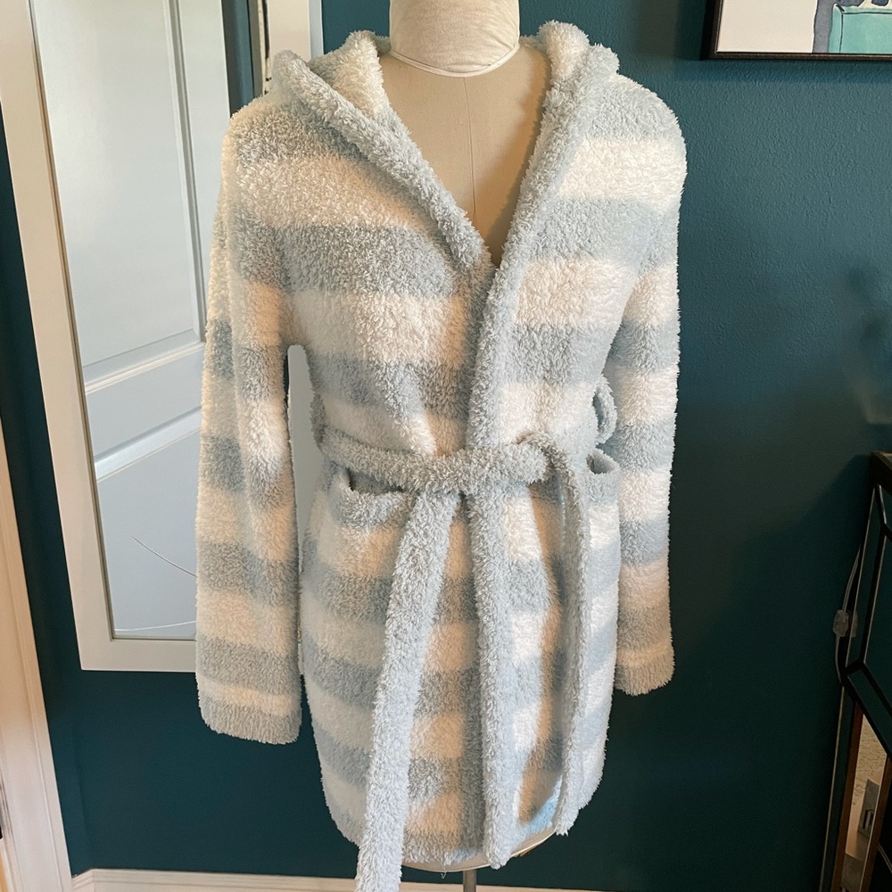 NEW Barefoot dreams robe